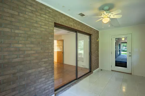 Exterior - 112 Hinton St, Carrabelle, FL 32322 photo 8 of 14