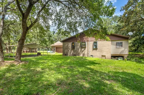 Exterior - 112 Hinton St, Carrabelle, FL 32322 photo 4 of 14