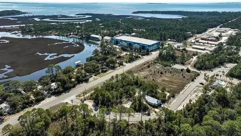110 Plantation Dr, Carrabelle, FL 32322 photo 4