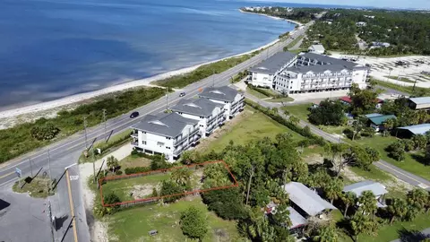 143 Marlin St, Port St. Joe, FL 32456