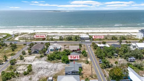 118 Gulf St, Port St. Joe, FL 32456