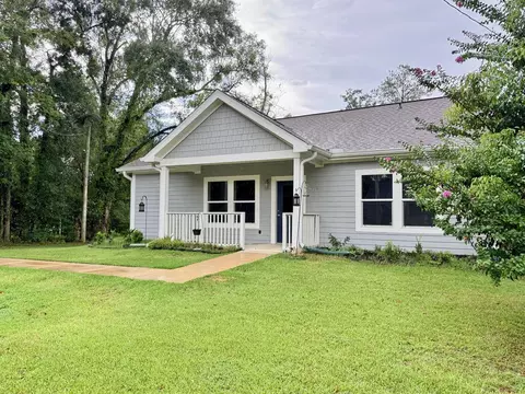 16424 SE Pear St, Blountstown, FL 32424