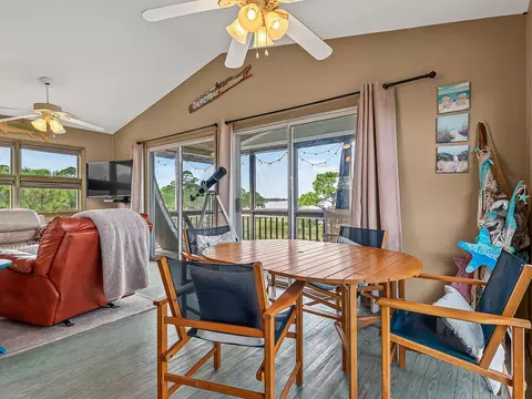 Dining - 669 Bay Dr, Carrabelle, FL 32322 photo 1 of 5