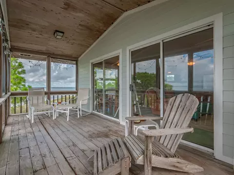 Exterior - 669 Bay Dr, Carrabelle, FL 32322 photo 5 of 14