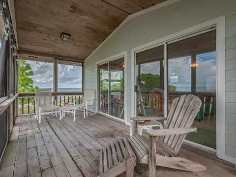Exterior - 669 Bay Dr, Carrabelle, FL 32322 photo 4 of 14