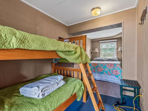 Bedroom - 669 Bay Dr, Carrabelle, FL 32322 photo 5 of 6