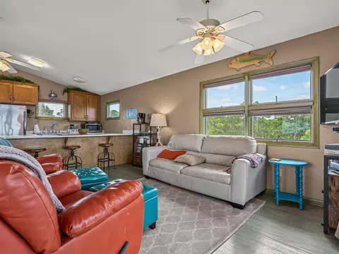 Living - 669 Bay Dr, Carrabelle, FL 32322 photo 3 of 4