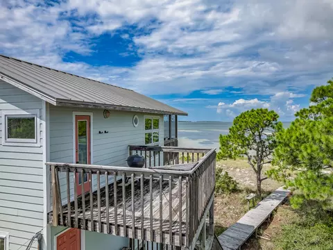 Exterior - 669 Bay Dr, Carrabelle, FL 32322 photo 10 of 14