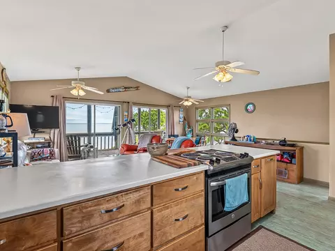 Kitchen - 669 Bay Dr, Carrabelle, FL 32322 photo 6 of 7