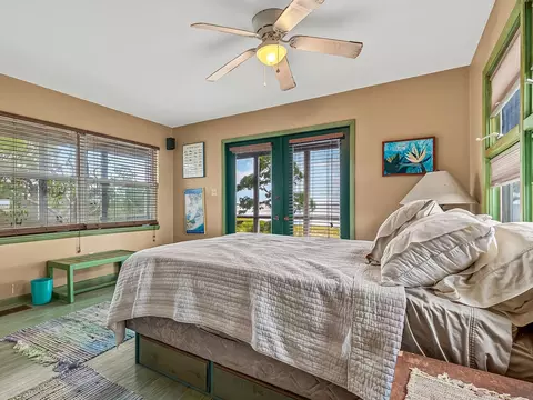 Bedroom - 669 Bay Dr, Carrabelle, FL 32322 photo 3 of 6