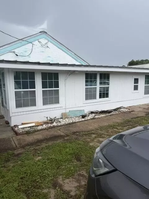 36 Holland Ave # -1, Carrabelle, FL 32322
