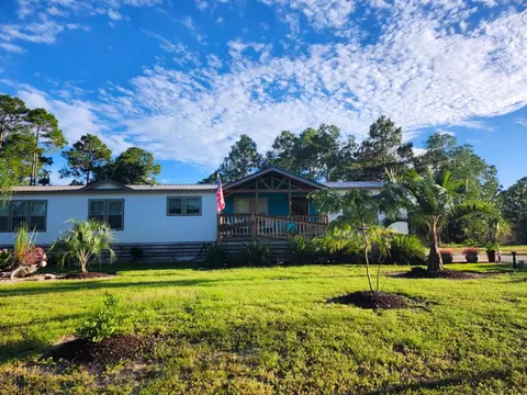 511 NE Ave H, Carrabelle, FL 32322