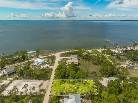 331 Nedley St, Saint George Island, FL 32328