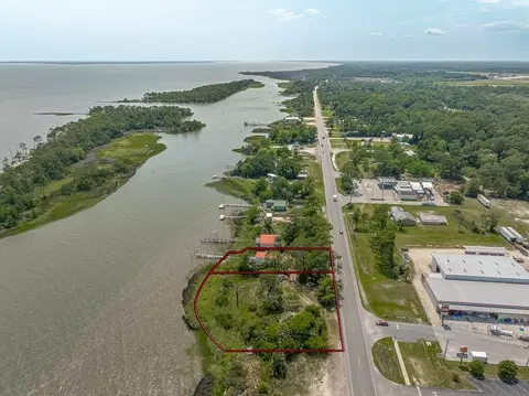 432 Highway 98, Apalachicola, FL 32320