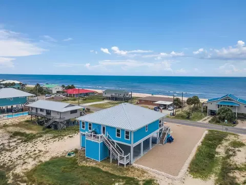 933 W Gorrie Dr, Saint George Island, FL 32328