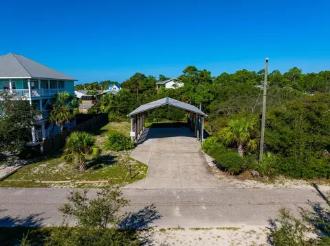 175 S Higgins St, Port St. Joe, FL 32456