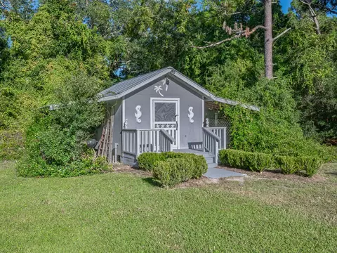 Exterior - 155 Putnal St, Carrabelle, FL 32322 photo 13 of 16