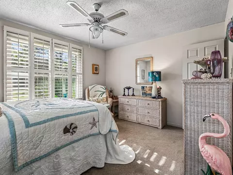 Bedroom - 155 Putnal St, Carrabelle, FL 32322 photo 5 of 8