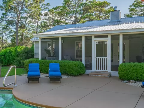 Exterior - 155 Putnal St, Carrabelle, FL 32322 photo 7 of 16