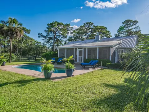 Exterior - 155 Putnal St, Carrabelle, FL 32322 photo 9 of 16