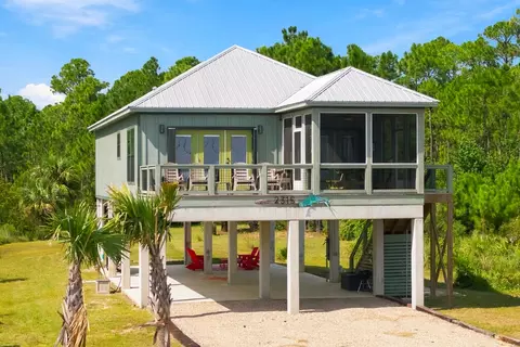 2315 Hwy 98 W, Carrabelle, FL 32322