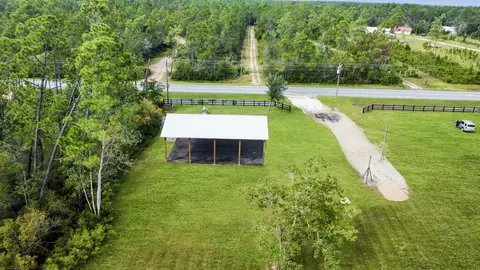 8990 Cr 386 N, Wewahitchka, FL 32465