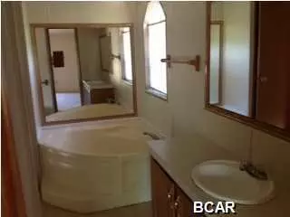 3345 Cardinal Pl, Chipley, FL 32428 photo 7