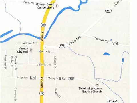 3014 Main St, Vernon, FL 32462