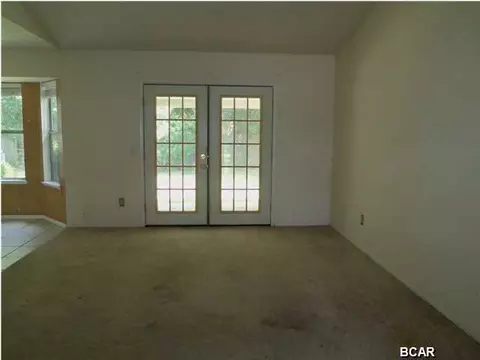 732 Pine Forest Dr, Lynn Haven, FL 32444 photo 2