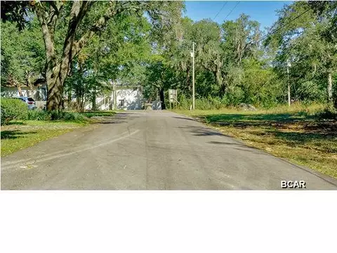 82 Live Oak St, Freeport, FL 32439 photo 7
