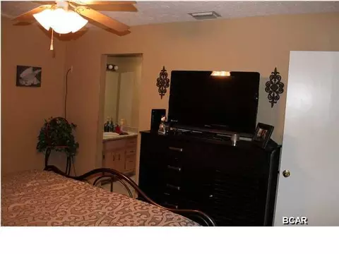 913 Pine Forest Dr, Lynn Haven, FL 32444 photo 11