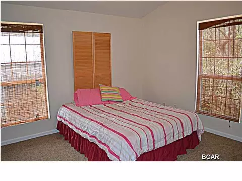 210 Shady Ln, Freeport, FL 32439 photo 3