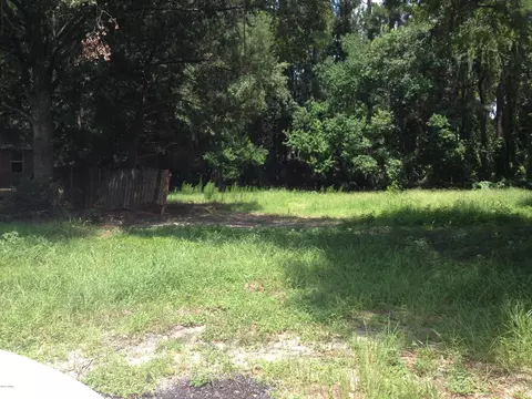 1602 E 9th St, Lynn Haven, FL 32444 photo 4