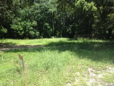 1602 E 9th St, Lynn Haven, FL 32444 photo 2