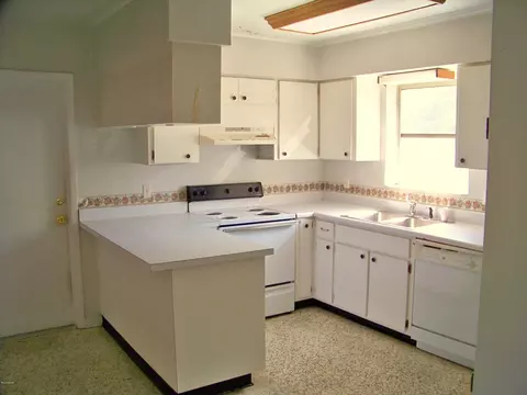 4066 Waycross Pl, Chipley, FL 32428 photo 4