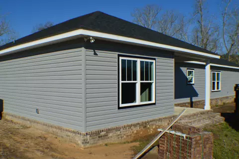 1337 Deerpath, Chipley, FL 32428 photo 4