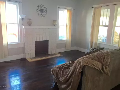 5451 10th St, Malone, FL 32445 photo 3