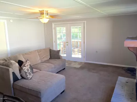 5451 10th St, Malone, FL 32445 photo 6