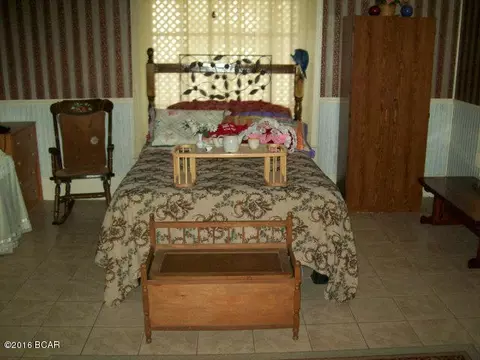 5153 8th Ave, Malone, FL 32445 photo 5
