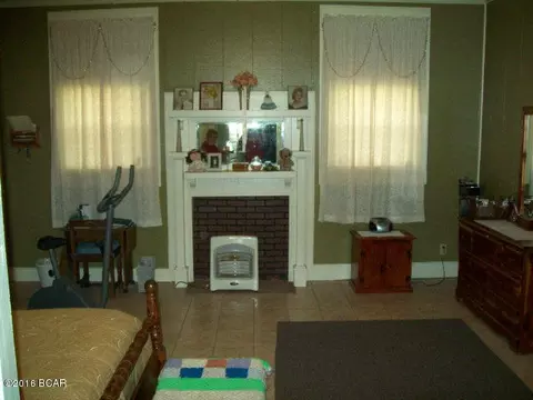 5153 8th Ave, Malone, FL 32445 photo 3