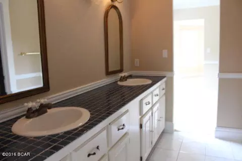 5362 Old U S Rd, Malone, FL 32445 photo 12