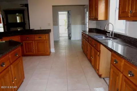 5362 Old U S Rd, Malone, FL 32445 photo 6