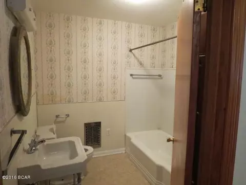 641 5th St, Chipley, FL 32428 photo 19