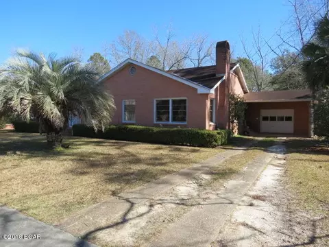 641 5th St, Chipley, FL 32428 photo 2