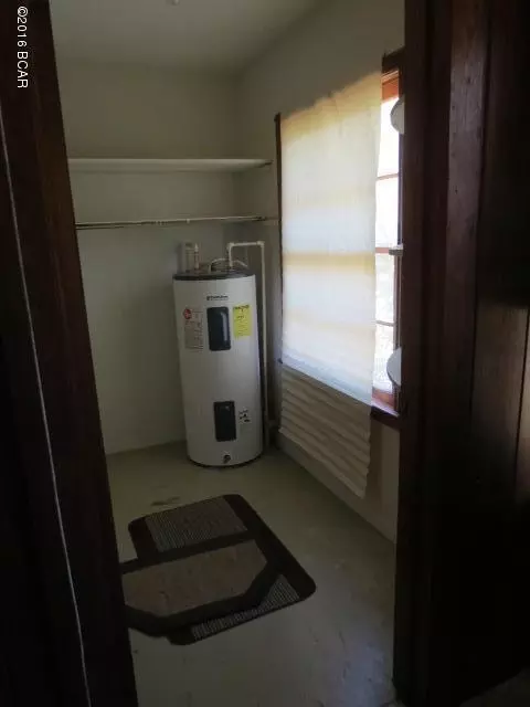641 5th St, Chipley, FL 32428 photo 4