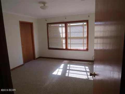 641 5th St, Chipley, FL 32428 photo 17