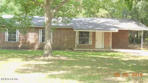 823 8th St, Chipley, FL 32428 photo 1