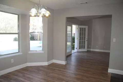 734 E Pine Forest Dr, Lynn Haven, FL 32444 photo 4