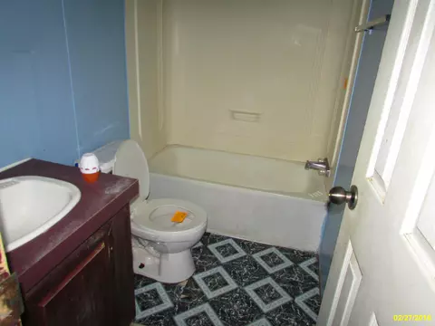 2877 Pontiac Loop, Cottondale, FL 32431 photo 3
