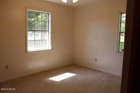 5374 8th St, Malone, FL 32445 photo 9